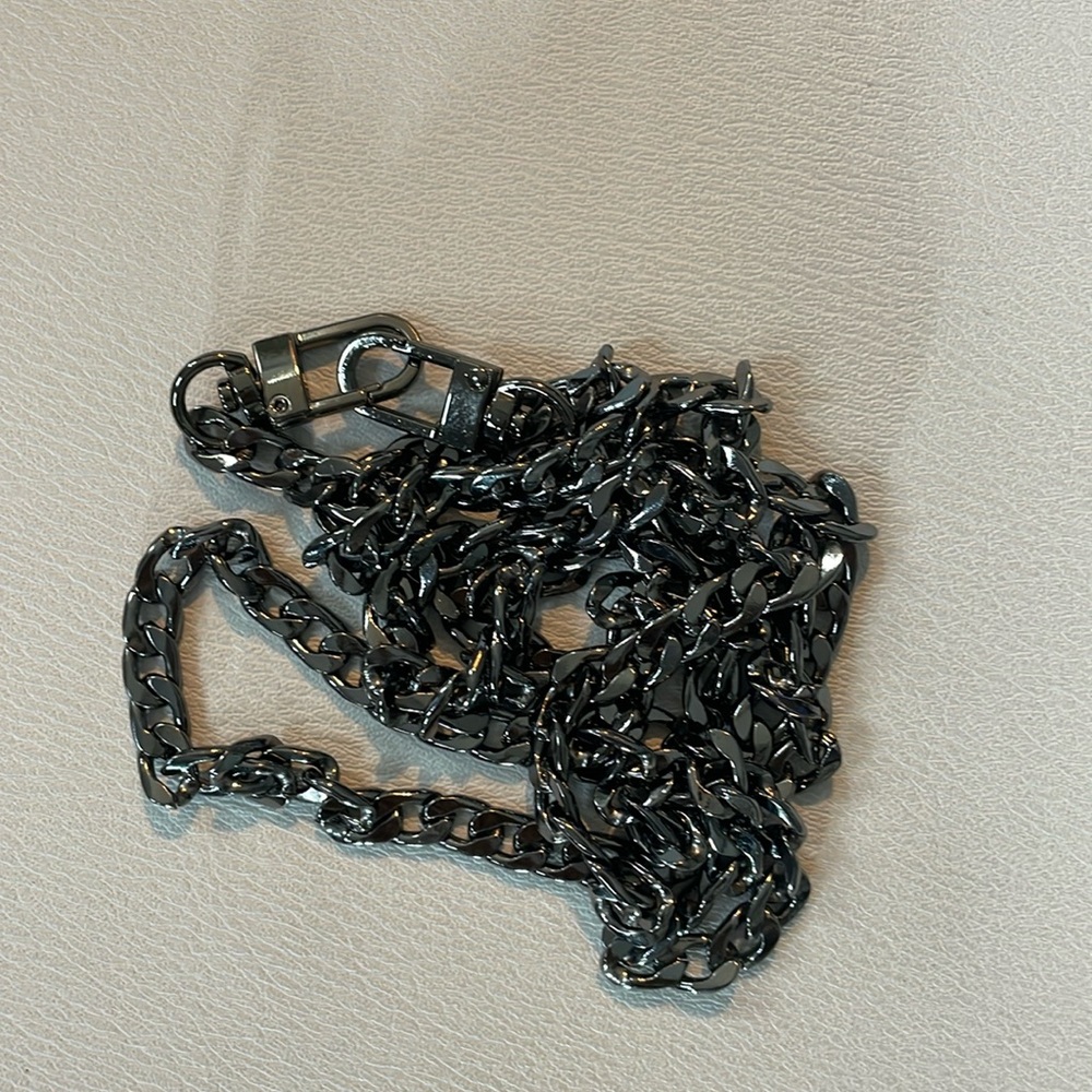 Unbranded Gun Metal Chain Preowned